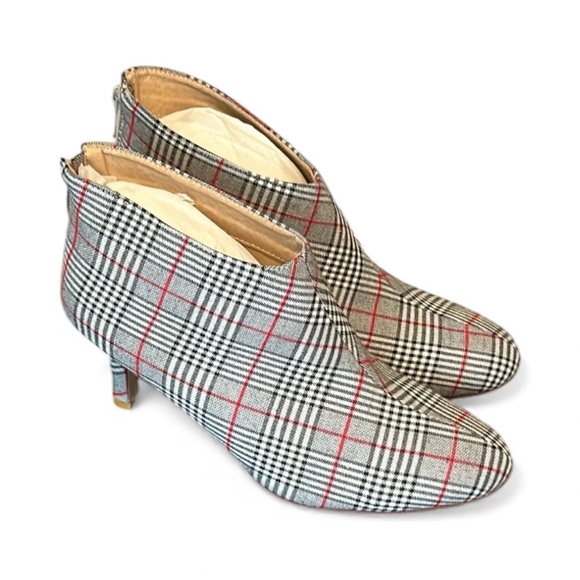 French Blu Black & White Plaid  Kitten Heel Bootie size 39 - Picture 4 of 12